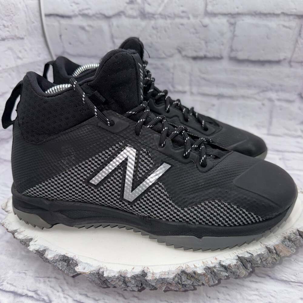 New Balance Mens FreezeLX v5 Mid Indoor Lacrosse Turf Shoes Size 7.5